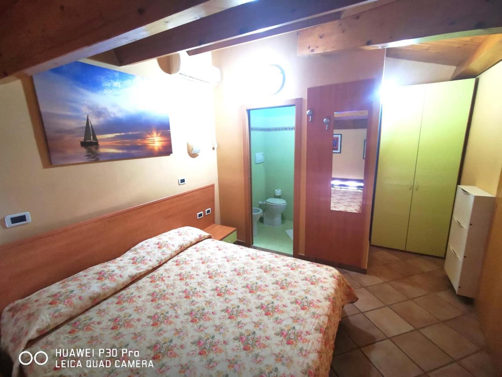 Porto Recanati Zimmer Exterior foto